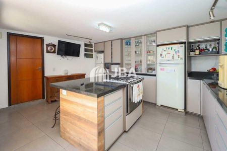 22_photo/94dce5efbb.59b9fa3339c8dcb8-ATLAS-2ab3f28c-32ae-4b08-b718-85a1cf6673b4.jpg de casa à venda com 3 quartos, 200m² em Bairro Alto, Curitiba