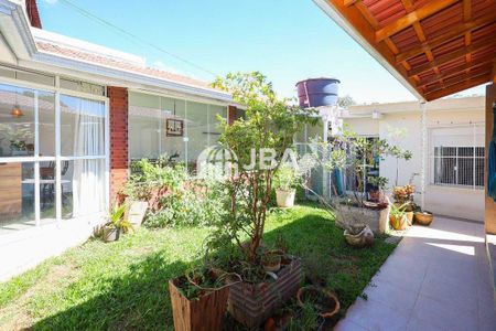 31_photo/94dce5efbb.59b9fa3339c8dcb8-ATLAS-35e78bb5-75f2-459f-865c-b63234cd0c93.jpg de casa à venda com 3 quartos, 200m² em Bairro Alto, Curitiba