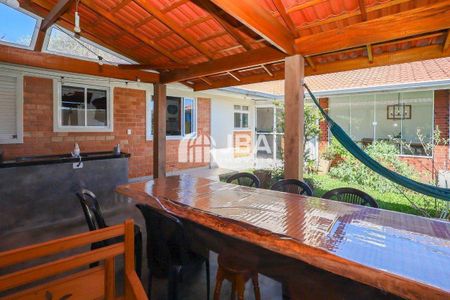 29_photo/94dce5efbb.59b9fa3339c8dcb8-ATLAS-ad0aae30-7f76-4ba0-b923-0cd67d576de4.jpg de casa à venda com 3 quartos, 200m² em Bairro Alto, Curitiba