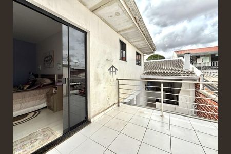 4_photo/94dce5f147.466ff750729a0d4b-ATLAS-e13c5a6c-c351-4a96-a7c4-d63bcaefa951.jpg de casa à venda com 4 quartos, 220m² em Bairro Alto, Curitiba