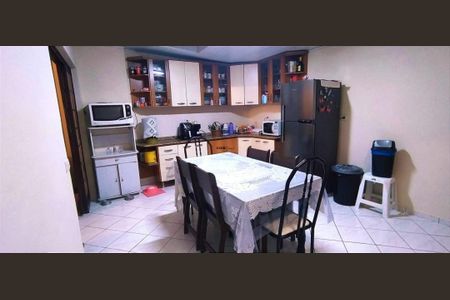 11_photo/94dce5f369.5b1ffa6849bccbd1-ATLAS-d45ee848-3e58-4d76-b674-851fc623885b.jpg de casa à venda com 3 quartos, 135m² em Bairro Alto, Curitiba