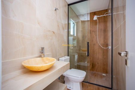 9_photo/94dce5f3b5.6811922fa3e6a4fd-ATLAS-482e2105-b7f3-4474-ae80-e2c7f4a50006.jpg de casa à venda com 3 quartos, 214m² em Bairro Alto, Curitiba