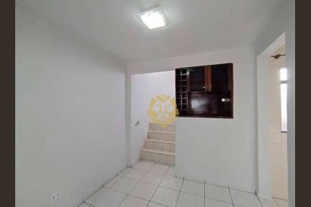 4_photo/94dce5f3f9.df2e9385b3468787-ATLAS-efca55b9-af74-429f-b188-fedced6d4c10.jpg de casa à venda com 3 quartos, 122m² em Alto da XV, Curitiba