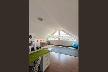 8_photo/94dce5f4e3.32b376f14b665ac4-ATLAS-1aea0340-11ab-41c2-89a2-0cb54faea060.jpg de casa à venda com 3 quartos, 100m² em Bairro Alto, Curitiba