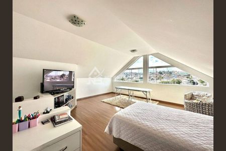 7_photo/94dce5f4e3.32b376f14b665ac4-ATLAS-cd6b6331-027d-48e3-983e-ddf7eb7a5c38.jpg de casa à venda com 3 quartos, 147m² em Bairro Alto, Curitiba