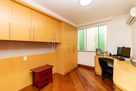 83_photo/94dce5f5a9.15c7a4e50fddccb9-ATLAS-1bf22c17-fae2-491a-8d51-96dffbda2ec7.jpg de casa para alugar com 5 quartos, 331m² em Bairro Alto, Curitiba