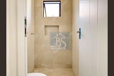 33_photo/94dce5f625.7fae5489eecda263-ATLAS-434b65ba-d94e-40fb-8470-70e308db9d68.jpg de casa à venda com 3 quartos, 107m² em Bairro Alto, Curitiba