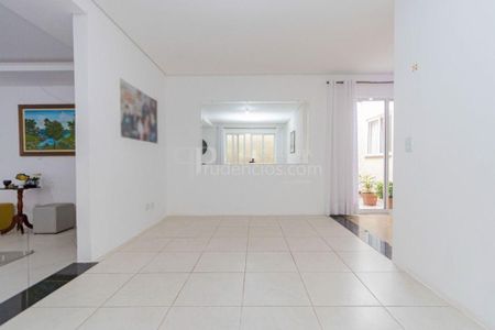 12_photo/94dce5f729.1e45c290f45d527b-ATLAS-9857c5f5-8e9e-4e67-a0c6-e5c321b1cb65.jpg de casa à venda com 4 quartos, 216m² em Bairro Alto, Curitiba