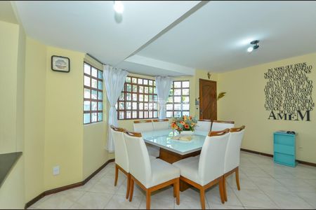 12_photo/94dce5f7d7.5b5cdc15c3d89a9d-ATLAS-94f21d6b-4fb8-4a70-8907-a28108c62bca.jpg de casa à venda com 3 quartos, 209m² em Bairro Alto, Curitiba