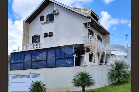 19_photo/94dce5f9a9.967bb43d6f31e30b-ATLAS-bf81e8ab-cced-47e5-9dbb-873787619d72.jpg de casa à venda com 4 quartos, 292m² em Bairro Alto, Curitiba