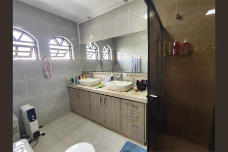 34_photo/94dce5f9a9.967bb43d6f31e30b-ATLAS-ce5be5ed-f0ec-46b6-825a-4b8862d7cc79.jpg de casa à venda com 4 quartos, 292m² em Bairro Alto, Curitiba