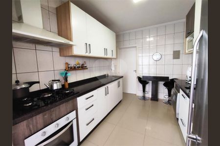 10_photo/94dce5f9a9.967bb43d6f31e30b-ATLAS-e3f008c5-35b3-42d0-9247-0aac58297eb6.jpg de casa à venda com 4 quartos, 292m² em Bairro Alto, Curitiba