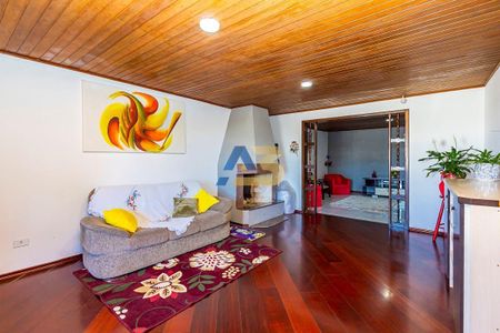 10_photo/94dce5fafd.1aa5b8f538f3adaf-ATLAS-52fe5c56-5df8-48e2-a6e8-9120538b74c8.jpg de casa à venda com 4 quartos, 250m² em Bairro Alto, Curitiba