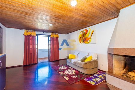 4_photo/94dce5fafd.1aa5b8f538f3adaf-ATLAS-a2cc4afd-7d0e-4c2c-9ebd-8f67ecee4704.jpg de casa à venda com 4 quartos, 250m² em Bairro Alto, Curitiba