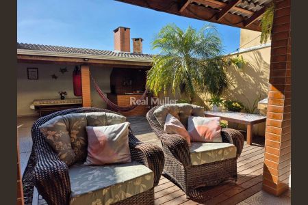 9_photo/94dce5fc05.ec7180ed9404f823-ATLAS-22d8cbb5-e037-423a-a37a-68717cc8f12d.jpg de casa à venda com 3 quartos, 165m² em Atuba, Curitiba