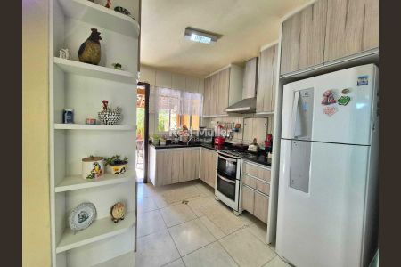 2_photo/94dce5fc05.ec7180ed9404f823-ATLAS-4b8df750-b343-4d0f-a702-e8c219c8d30f.jpg de casa à venda com 3 quartos, 165m² em Atuba, Curitiba