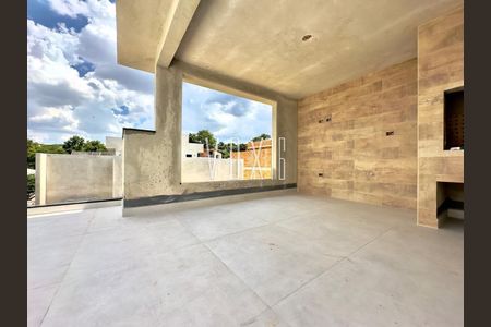 4_photo/94dce5fc7f.4f01e810a805cb87-ATLAS-ca75d191-18d2-49db-a71c-32b0546afef1.jpg de casa à venda com 0 quarto, 132m² em Bairro Alto, Curitiba