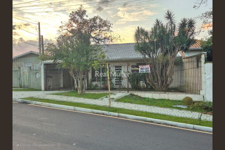 11_photo/94dce5fcb5.92e82a1534cad744-ATLAS-c4ca2e86-283f-42ff-9690-d2c3c1fee982.jpg de casa à venda com 4 quartos, 180m² em Bacacheri, Curitiba