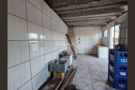 2_photo/94dce5fcb5.92e82a1534cad744-ATLAS-d988634d-2e99-4ab0-90b6-0e7286e257cb.jpg de casa à venda com 4 quartos, 180m² em Bacacheri, Curitiba