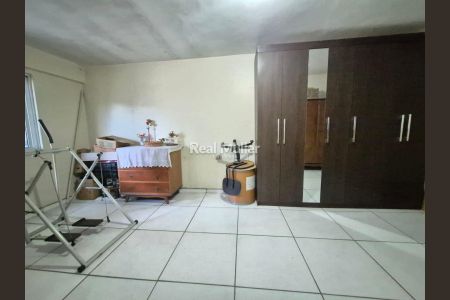 9_photo/94dce5fcb5.92e82a1534cad744-ATLAS-e22a3611-ae6c-458b-b1c1-cfe1a8f36ee3.jpg de casa à venda com 4 quartos, 180m² em Bacacheri, Curitiba