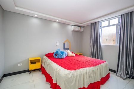 24_photo/94dce5fd3d.a3d617179be025f5-ATLAS-c247696a-2e6d-4880-8cd0-e284b5766c05.jpg de casa à venda com 3 quartos, 240m² em Tingui, Curitiba