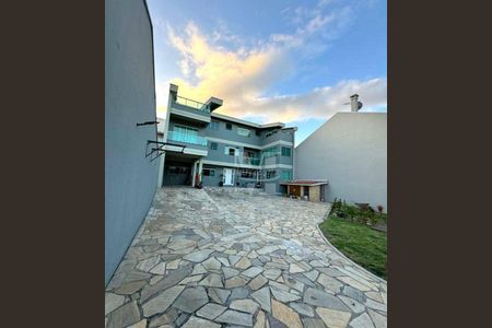 2_photo/94dce60433.05acccb2dbb53537-ATLAS-1eec46c4-b337-47af-ad9a-2e8d149f83af.jpg de casa à venda com 5 quartos, 300m² em Atuba, Curitiba