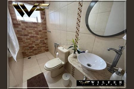 4_photo/94dce60439.f7e81ba1849dc159-ATLAS-0d2a8e6d-2b48-4757-9e81-ab4c5f76ad6a.jpg de casa à venda com 3 quartos, 155m² em Atuba, Curitiba