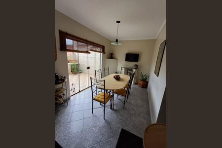 14_photo/94dce60509.78ea92cc55484ae4-ATLAS-b55abf87-e9d4-4359-853e-9121f43abc1c.jpg de casa à venda com 3 quartos, 317m² em Atuba, Curitiba