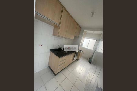 4_photo/94dce60757.3a8a443f79872bd6-ATLAS-c28198df-74f0-46fb-a7e5-c8bbcaa31ecc.jpg de apartamento à venda com 3 quartos, 61m² em Bacacheri, Curitiba