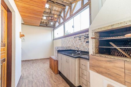 11_photo/94dce607c5.cbac4b0532efd0a4-ATLAS-6c87ea00-da34-4fdf-91aa-29075914b9cd.jpg de casa à venda com 3 quartos, 121m² em Tingui, Curitiba