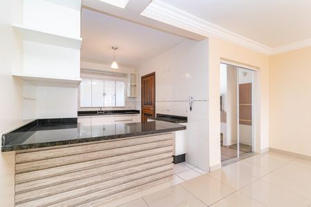 9_photo/94dce607c5.cbac4b0532efd0a4-ATLAS-71bf998b-76e1-47e7-9aeb-c25b497104e4.jpg de casa à venda com 3 quartos, 121m² em Tingui, Curitiba