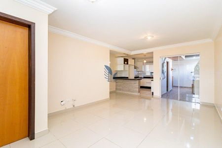 4_photo/94dce607eb.2589b1fd00b31c34-ATLAS-cdd6d388-105f-43b7-8174-7a3f8d3f1fa5.jpg de casa à venda com 3 quartos, 126m² em Tingui, Curitiba
