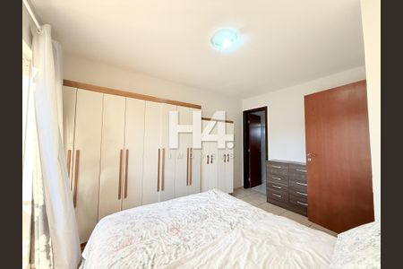 7_photo/94dce607f9.8f3f2a47dd94676f-ATLAS-304a7e97-6aeb-4ac1-91ba-2b20a122db85.jpg de casa à venda com 3 quartos, 190m² em Tingui, Curitiba