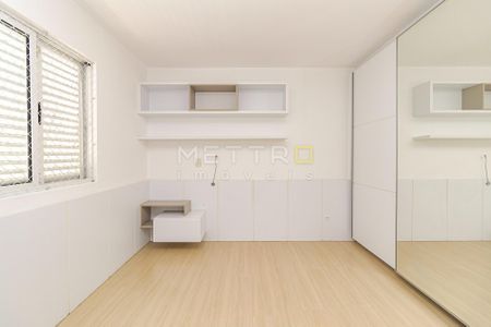 41_photo/94dce60853.7fae400b96cb3741-ATLAS-e15b8ed9-b3d6-4cc3-b1bd-6fdd2881d27e.jpg de casa à venda com 4 quartos, 385m² em Tingui, Curitiba