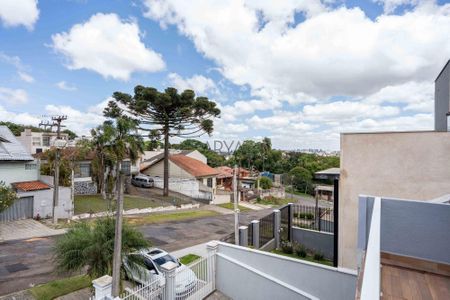 6_photo/94dce608df.539c4e51209a920a-ATLAS-191a6430-78ad-4001-9f87-c991da8ce2a9.jpg de casa à venda com 3 quartos, 226m² em Tingui, Curitiba