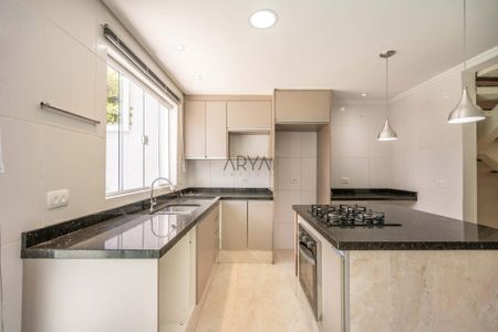 12_photo/94dce608df.539c4e51209a920a-ATLAS-48e2ba22-6b7d-40e5-9b99-ce9d16fe8e21.jpg de casa à venda com 3 quartos, 226m² em Tingui, Curitiba