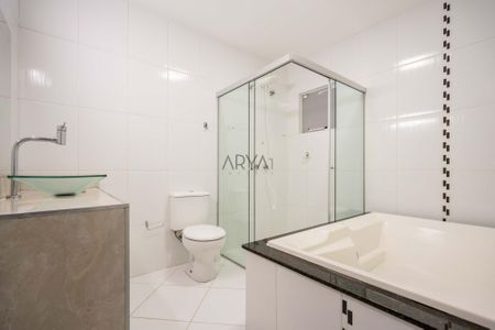 26_photo/94dce608df.539c4e51209a920a-ATLAS-f963ec69-5dc8-4a18-a105-fb2a382bdcf2.jpg de casa à venda com 3 quartos, 226m² em Tingui, Curitiba