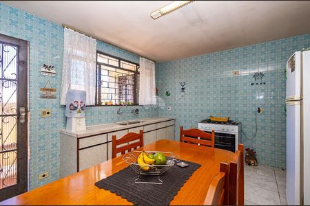 7_photo/94dce6092f.96e81d73ac213d8c-ATLAS-37c2afd2-d372-4e73-a6ce-06fb3ad3ca4f.jpg de casa à venda com 3 quartos, 177m² em Tingui, Curitiba