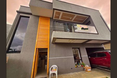 2_photo/94dce60961.8b238b2f56f58e8d-ATLAS-39fdef79-18e3-4887-b50e-8fe7cffa5dda.jpg de casa à venda com 3 quartos, 146m² em Tingui, Curitiba