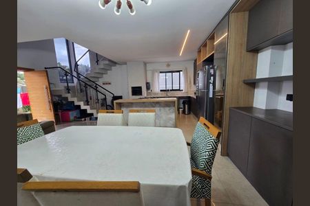 18_photo/94dce60961.8b238b2f56f58e8d-ATLAS-e2847a6d-cd4d-4e54-919f-631f9bb01371.jpg de casa à venda com 3 quartos, 146m² em Tingui, Curitiba