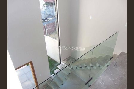 1_photo/94dce609b1.52e3877ddef8048b-ATLAS-a8a1d895-bffc-4e5f-97fa-c4897bfa46c3.jpg de casa à venda com 3 quartos, 128m² em Tingui, Curitiba