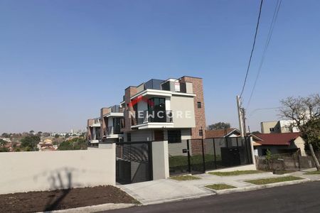 5_photo/94dce609e5.2832257cbb3df2c4-ATLAS-2a4131c7-111f-4630-80f6-211d31c22372.jpg de casa à venda com 3 quartos, 140m² em Tingui, Curitiba