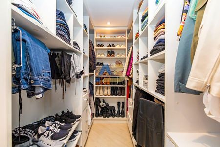 29_photo/94dce60a2d.1aa5b8f538f3adaf-ATLAS-c32e7e50-144a-41dc-a217-9f69d1d4ee01.jpg de casa à venda com 3 quartos, 220m² em Tingui, Curitiba