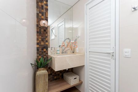 24_photo/94dce60a39.e55d5649294f0132-ATLAS-0fadc0d3-1ced-4e9d-9531-ff6553e828fd.jpg de casa à venda com 3 quartos, 220m² em Tingui, Curitiba