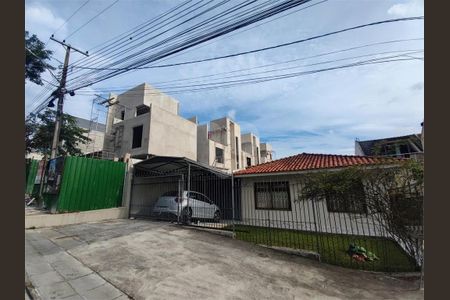 3_photo/94dce60bd5.49c40a4e0c1b1036-ATLAS-e061cede-4bb3-4a43-8066-1d2989dd7186.jpg de casa à venda com 3 quartos, 157m² em Tingui, Curitiba