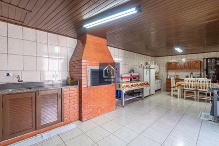 4_photo/94dce60c75.e6f02a1e96aef2b1-ATLAS-65cb340c-5e32-4dc5-9371-cf82d166de4d.jpg de casa à venda com 3 quartos, 284m² em Tingui, Curitiba