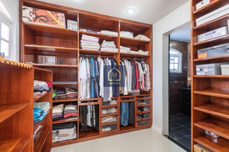 18_photo/94dce60c75.e6f02a1e96aef2b1-ATLAS-aae5df8b-978c-4b4f-a893-2a6a11cd4ac0.jpg de casa à venda com 3 quartos, 284m² em Tingui, Curitiba