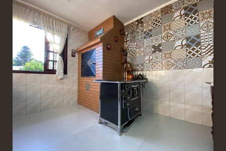 14_photo/94dce60d01.3c20d05746a6d1b7-ATLAS-5eb66e32-4cf5-430c-a600-46ae5db4603d.jpg de casa à venda com 3 quartos, 206m² em Tingui, Curitiba