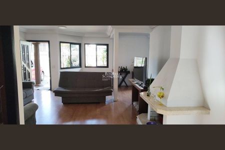5_photo/94dce60deb.d7a91d1757fec3a4-ATLAS-98794805-22dc-4bfa-b98c-fae85eecee39.jpg de casa à venda com 5 quartos, 403m² em Tingui, Curitiba