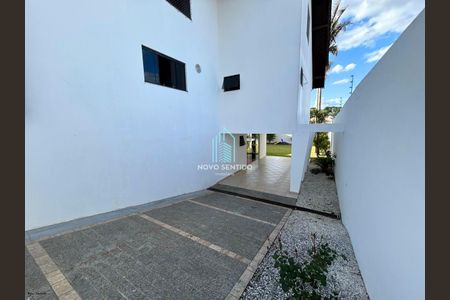 6_photo/94dce60e27.5a85c5bdfef41cf9-ATLAS-e00b3c05-5d54-44a8-b0f6-19faeffa4b47.jpg de casa à venda com 4 quartos, 187m² em Atuba, Curitiba